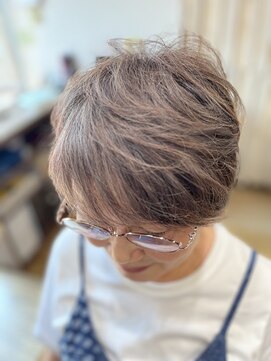 ドライバーズ ボブ(DRiVER’S BOB) ハイライトで白髪ぼかし