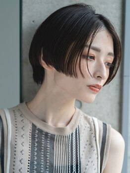 エミュ 表参道 青山(emu)の写真/《自分に似合う＆髪質を生かしたショートへア》シルエットにこだわって差のつくショート・ボブスタイルへ