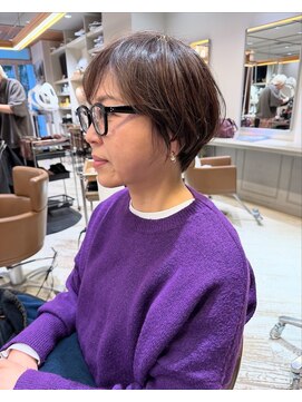 サーカス バイ ビュートリアム 青山(CIRCUS by BEAUTRIUM) 耳掛けショートボブ　ショートヘア　ショートカット　前髪あり