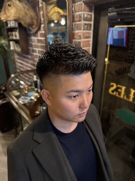 バレス 田町(BALES) <理容室>[メンズ/床屋/シェービング/ヘッドスパ/田町/芝浦]