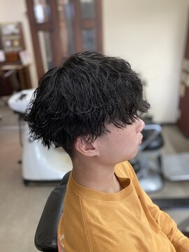 アリーム(Areem) ○メンズ刈り上げ&波巻きパーマ○高松