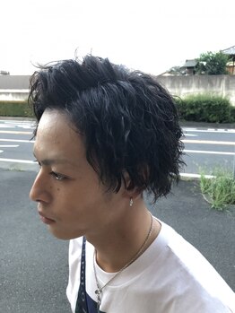 【Re:tales】トレンドスタイルからビジネススタイルまで、幅広いスタイルを叶えます◎デザインパーマも好評