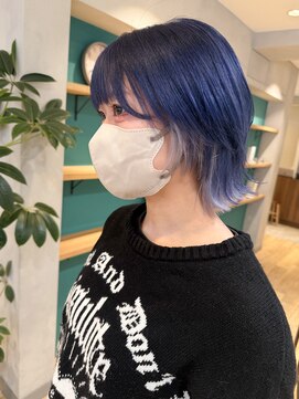 エミス バイ メルト 吉祥寺(emis by melt) 【堀惠】ブリーチネイビーブルーインナーカラーレイヤーカット