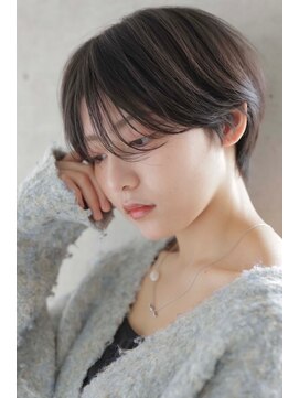 ベイス アワジ(BASE) 甘すぎない小顔ショート