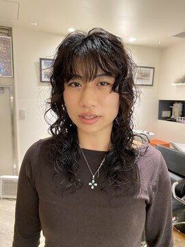 ローグ(Logue) ロングレイヤー/パーマ