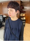 外国人癖毛風ショートパーマ
