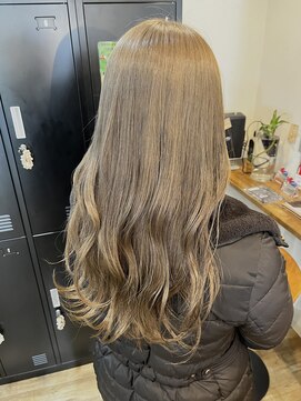 スピラ(SPiRA) ミルクティーグレージュ