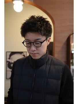 エディ(Edy) メンズスパイキーボックスショートツイストピンパーマ眉毛カット