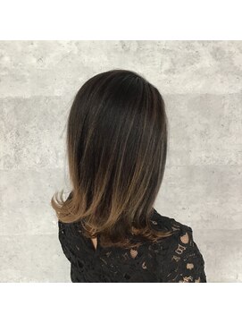 ヴィヴ(VIVE) バレイヤージュ