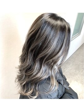 クリーム 大宮(CREAM) バレイヤージュ風グラデーション