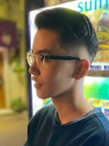 バーバーリング メソッド(BARBERING METHOD)&nbsp;ビジネスマンフェードカットスタイル