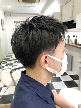 ヘッズ 本八幡店(HEADS) MEN'S HAIR  センターパート　ツイストスパイラル　コンマヘア