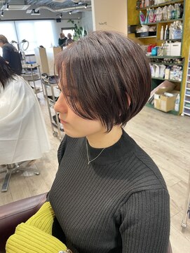 コワファーストナガサキシャンプーボーイ(COIFF1RST NAGASAKI SHAMPOO BOY) 大人可愛い20代30代40代黒髪前下がりショートボブ丸みショート◎