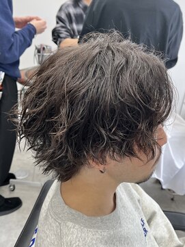 ラヴィズムバイフィフス(LUVISM by fifth) スパイラルパーマミディアムウルフパーマ常田さん風パーマ