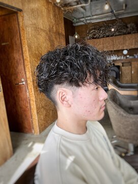 ロルド シェリ(Rold Cheri) 【山本智文】外国人風ツイストスパイラルパーマ