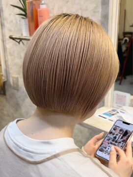 ヘアーエポック(hair epoque) 大人可愛い小顔ミニボブ似合わせブロンドボブ