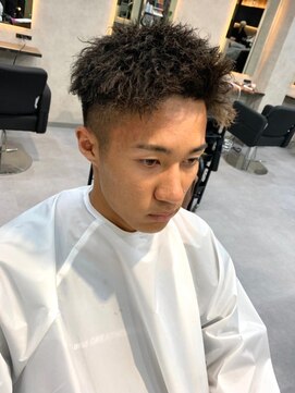 アッドバイケーツー 心斎橋(add by k-two Men's) スキンフェード/ダウンパーマ/ツイストパーマ/メンズカット