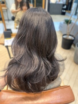 ユニ バイ マグ 長野店(Uni.by Mag) ブリーチなし透明感アッシュグレージュミディアムレイヤー