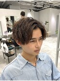 センターパート 緩めツイストスパイラル