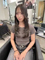 キング 心斎橋店(K!ng) ハイライトカラーミルクティーベージュレイヤーカット