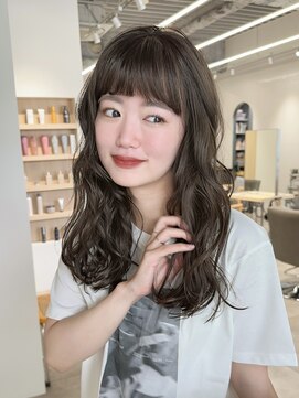 ジョエミバイアンアミ(joemi by Un ami) ロングパーマ / 暗髪パーマ / 前髪パーマ / 秋カラー