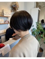 トイズファクトリー(Toys Factory) 丸みショート×えりあし。
