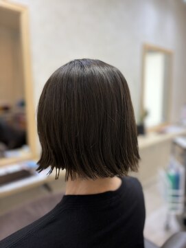 モモ(MOMO) イルミナカラー＆カット＆オージュアトリートメント