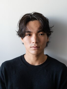 chica men's シャドウパーマ×センターパート