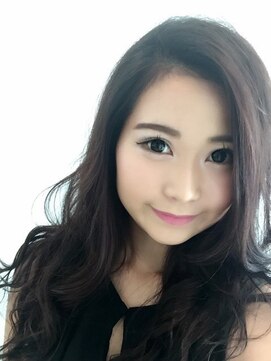 ヘアージェニック(hair genic) ゆるさの中に色っぽさが香るリラックスロング