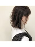 イヤリングカラーのボブスタイル