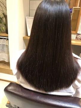 ヘアー スゥー(Hair Su) ヘナでサラツヤヘア
