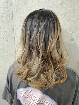 レベンス(Lebens) バレイヤージュ×セミロング