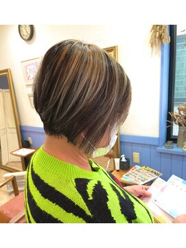 アイリス トーキョー(IRIS Tokyo) 前下がりメッシュ