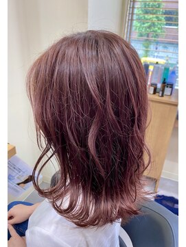 ビスト(vist) コーラルピンク小顔ミディ