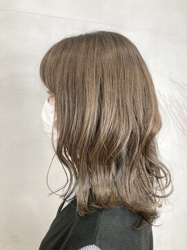 ウィクシー(wixy) 柔らかい雰囲気のベージュ系 白髪染め 【臼井】