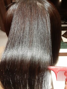 アールクリエイション(AHL creation) うる艶美髪矯正