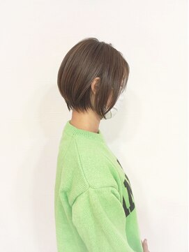 コヨミ(koyomi) 絶壁解消！耳かけ束感ショート20代/30代/40代