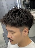 刈り上げショートツイストスパイラルパーマスパイキーショート