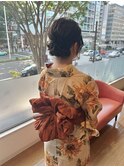 後れ毛シニヨン