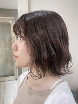 バズ(BUZZ) 柔らかベージュ