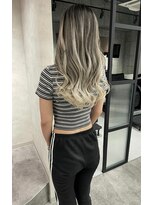 アコ(Aco)&nbsp;★プラチナシルバーベージュのエアタッチバレ★