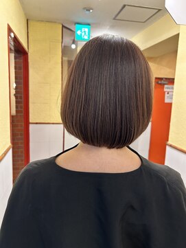 アヴァンス プロデュース バイ エガオ 大阪梅田店(AVANCE. PRODUCED by EGAO) 髪質改善ストレートボブ+内巻き【梅北白髪染めAVANCEbyEGAO】