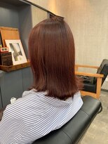 オト(oto)&nbsp;ふんわり外ハネで、大人可愛いニュアンスヘア