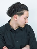 ブロートーキョーバーバーショップ 神田店(Bro Tokyo BARBERSHOP)&nbsp;テーパーフェードパーマスタイル