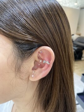 ジーナ 博多筑紫口(Zina) パールにリボンの耳ツボジュエリー♪YURI/博多美容室