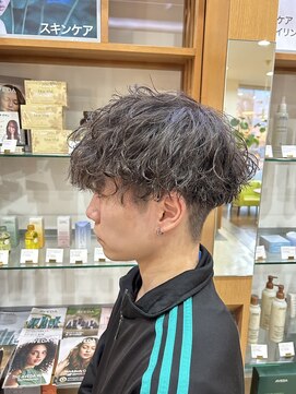 プランタンアヴェダ(printemps AVEDA) 波巻きツイストパーマ