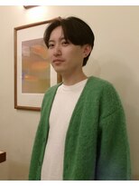ヒントステーション フォーメンズ(HINTSTATION for Men's) 〈浅草 半個室〉 センターパート/ナチュラル