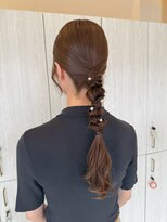 ビーグレイス&nbsp;お呼ばれヘアセット×20代タイトスタイル