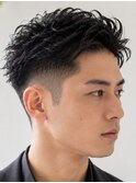 好印象アップバングショート刈り上げツーブロック