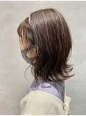ピンクグレージュ